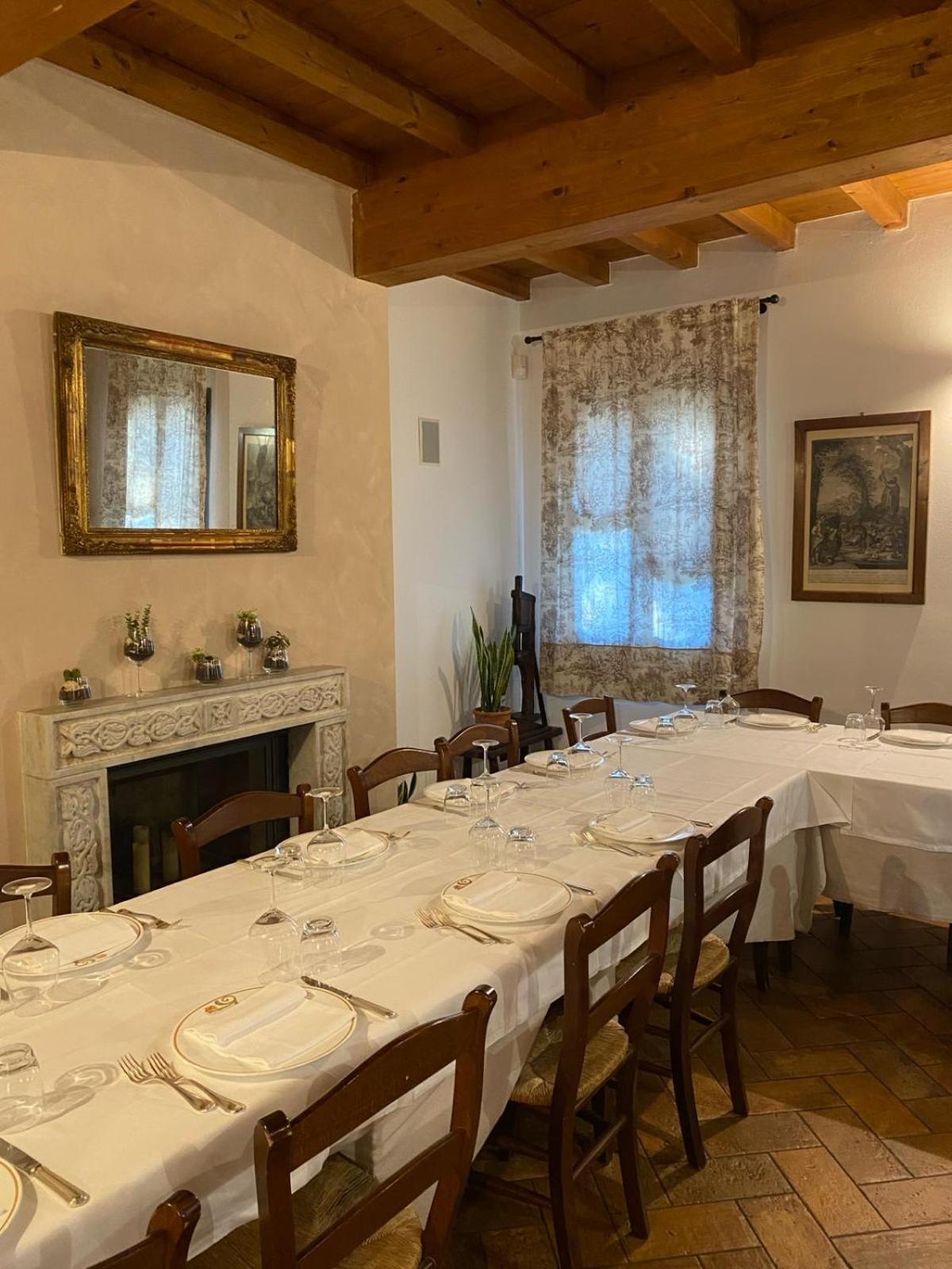 Locanda Corte Ruspecchio Bed & Breakfast Quattro Castella Exterior foto